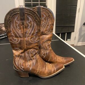 Women’s western Ariat boots